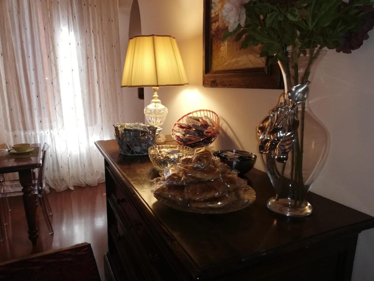 Alojamento de Acomodação e Pequeno-almoço La Rosa Townhouse 3*